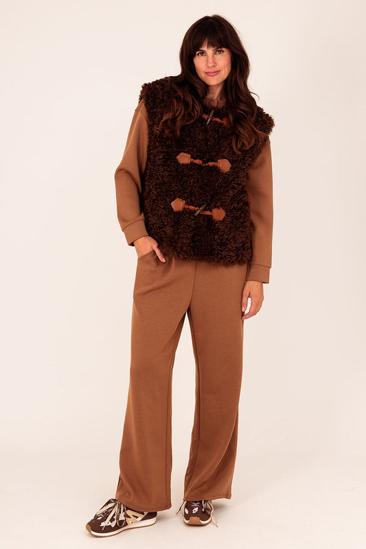 Fluffy fake fur gilet bruin