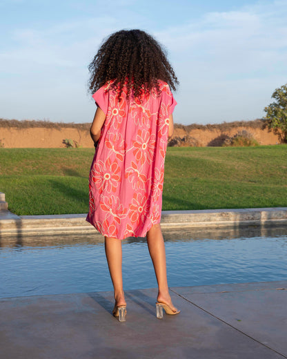 Bianca embroidered jurk Bella roze